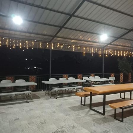 Villa Chacha At Macarena, Megamendung Екстер'єр фото